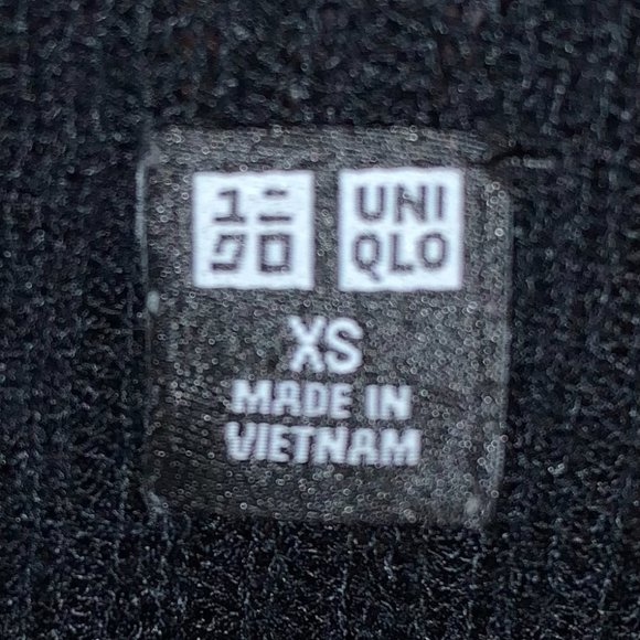 Women's Uniqlo Black Shirt - Picture 4 of 4